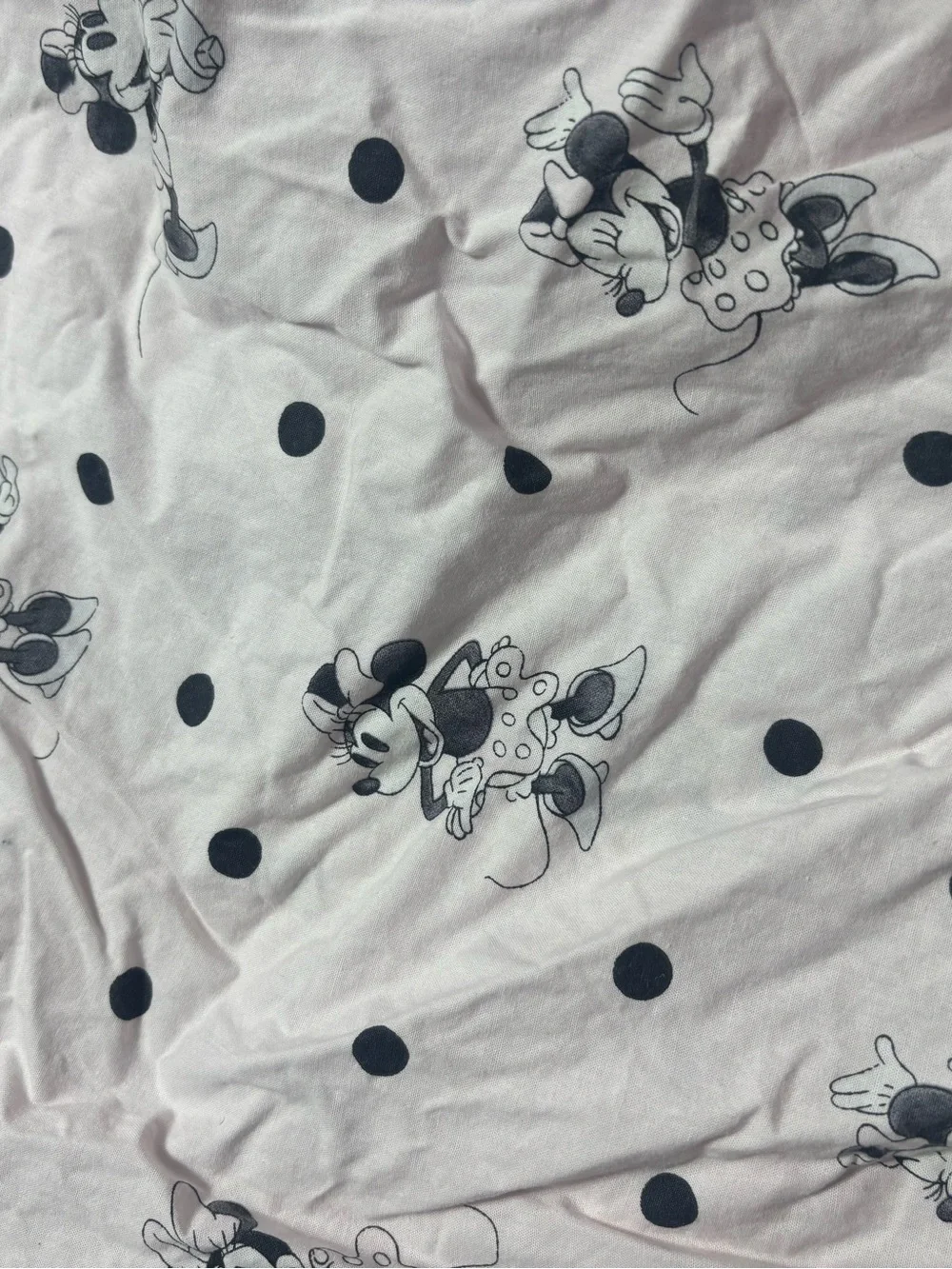 Pottery barn kids Minnie Mouse 100% organic cotton pink polka dot fitted sheet